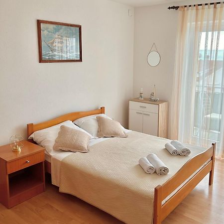 Apartmani Mara Bol Zewnętrze zdjęcie